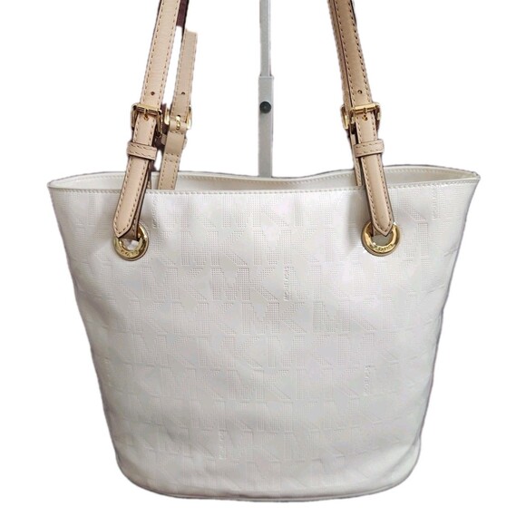Michael Kors Jet Set Travel Medium Saffiano Leather Top-Clip Tote Bag in White - Picture 13 of 13